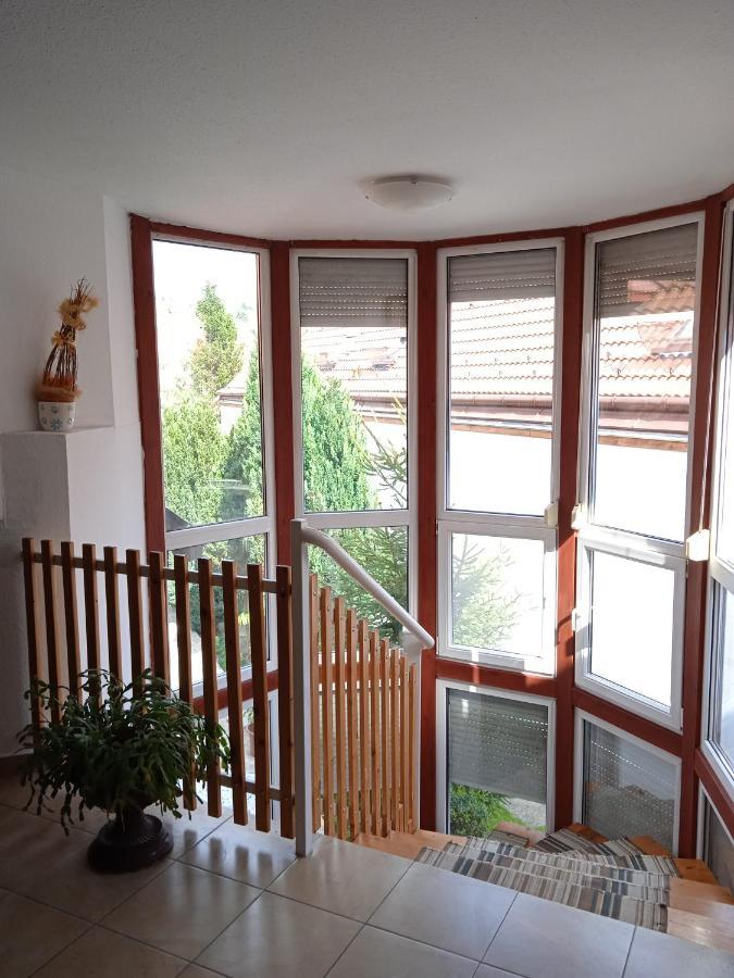 Agria Wellness Guesthouse Eger Exteriör bild