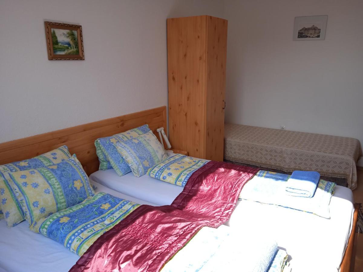 Agria Wellness Guesthouse Eger Exteriör bild